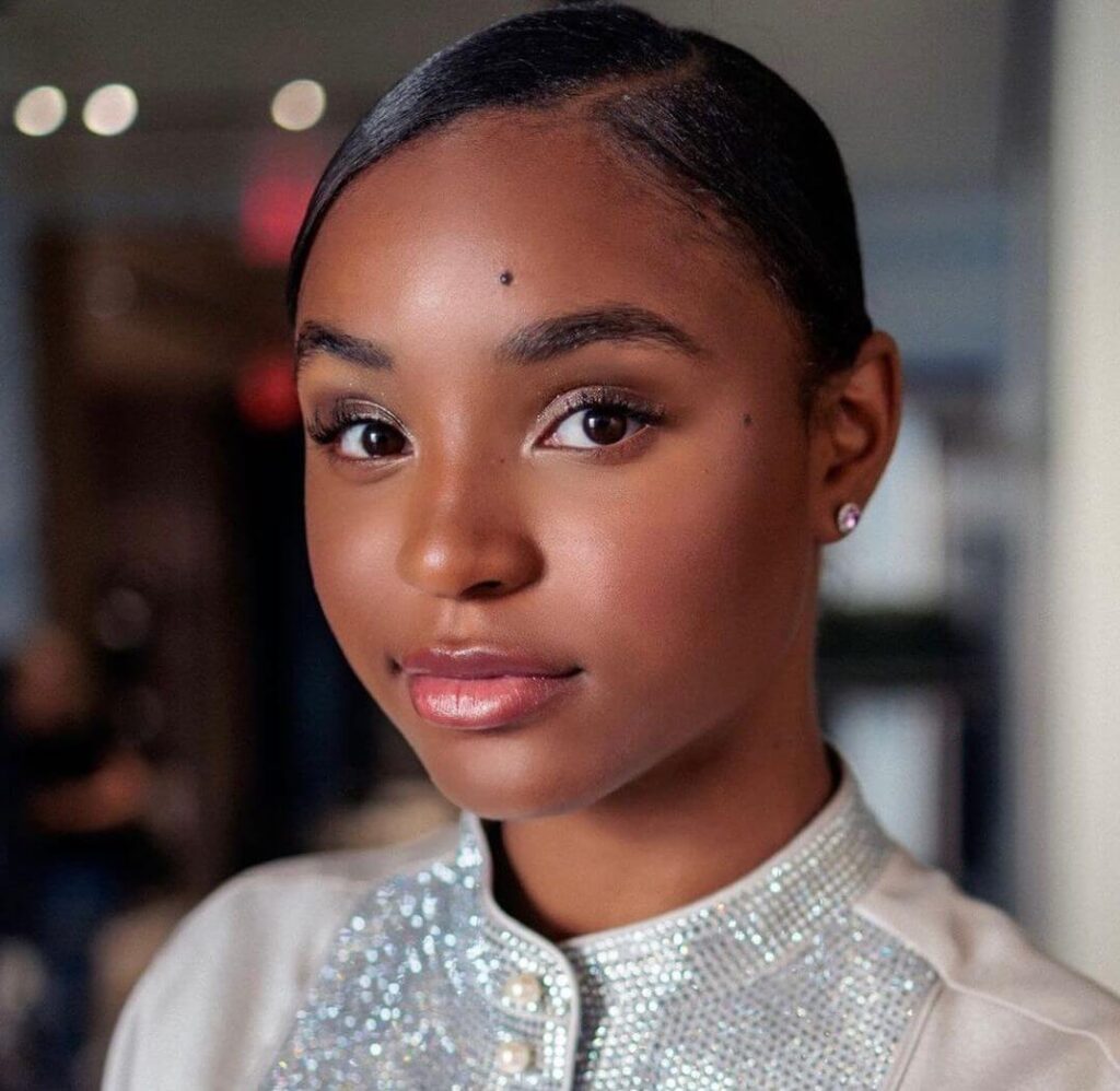 Alison Oliver Biography Height Age Family Husband TV Movies Facts Alison Oliver Biography Height Age Family Husband TV Movies Facts