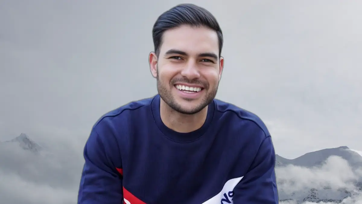 reeza-hendricks-parents-wife-height-age-cricket-biography-facts